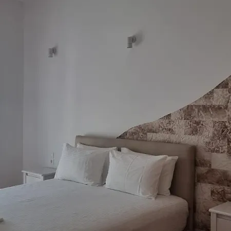 Panorama מלון דירות 4*